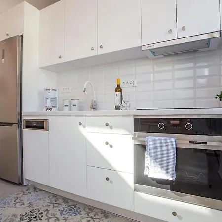 Traditional Luxury House Apartament *